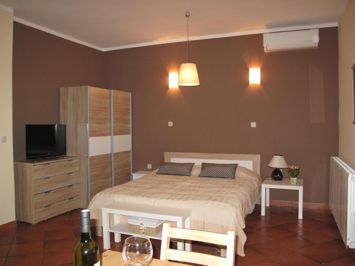 Apartmani Dubasnica Malinska Εξωτερικό φωτογραφία
