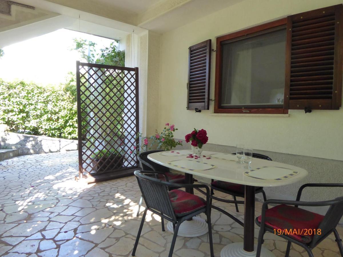 Apartmani Dubasnica Malinska Εξωτερικό φωτογραφία