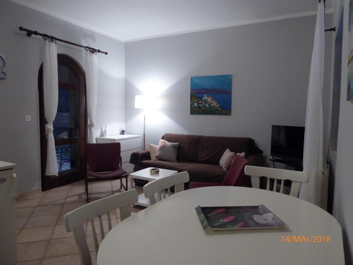 Apartmani Dubasnica Malinska Εξωτερικό φωτογραφία